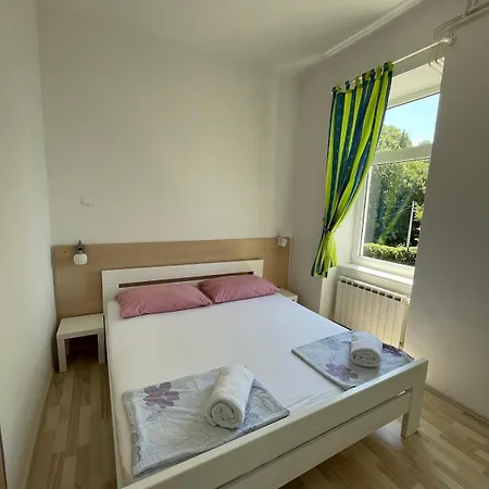 Eva Bed and Breakfast Omišalj