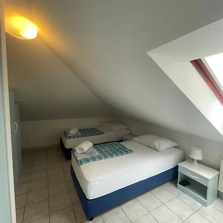 Bed & Breakfast Eva Omišalj