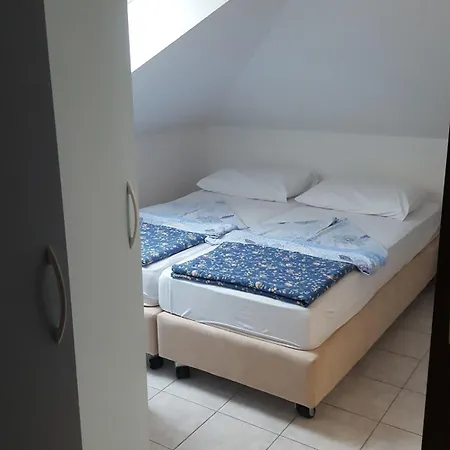 Eva Bed and Breakfast Omišalj