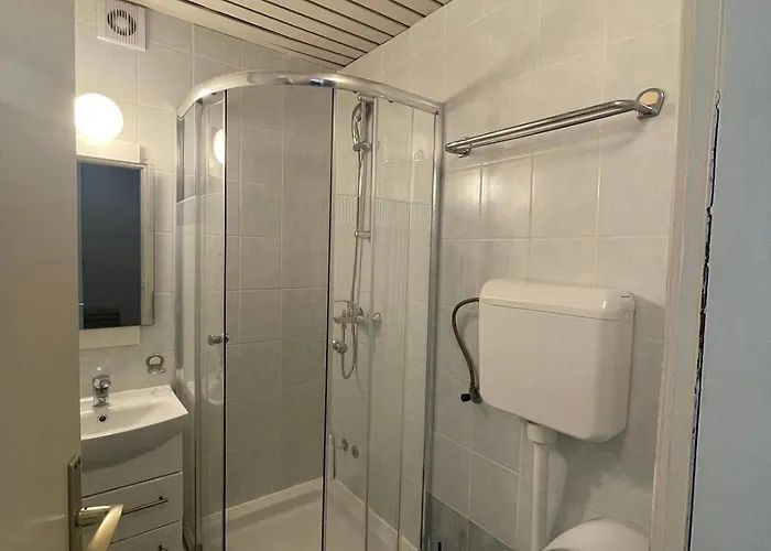 Eva אומיסאליי