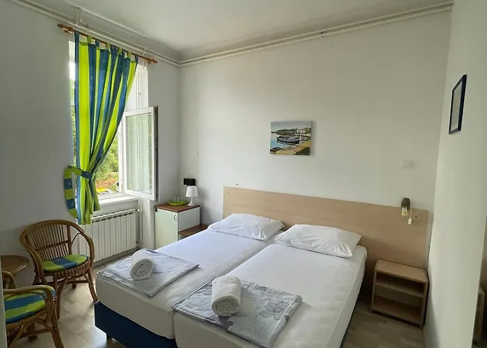 Eva 3* אומיסאליי