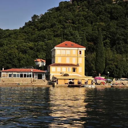 Eva 3* Omišalj