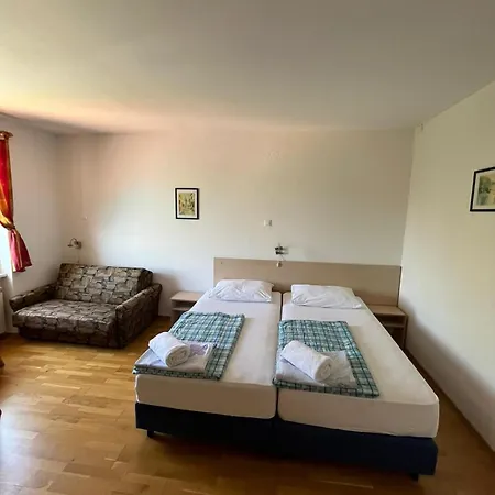 Bed&breakfast Eva 3* Омишаль