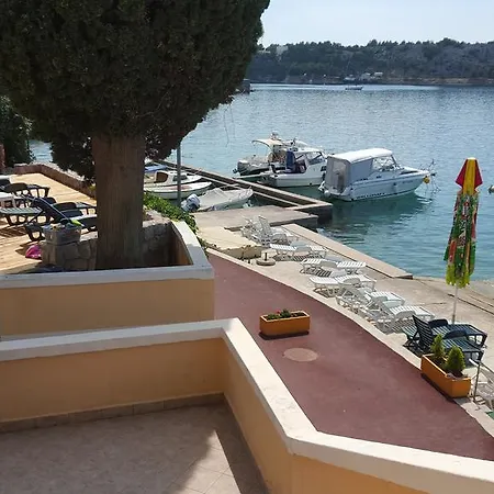 B&B Eva Omišalj