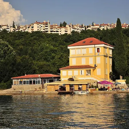 Eva 3* Omišalj