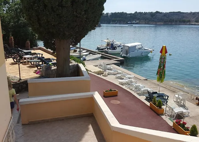 Bed & Breakfast Eva Omišalj